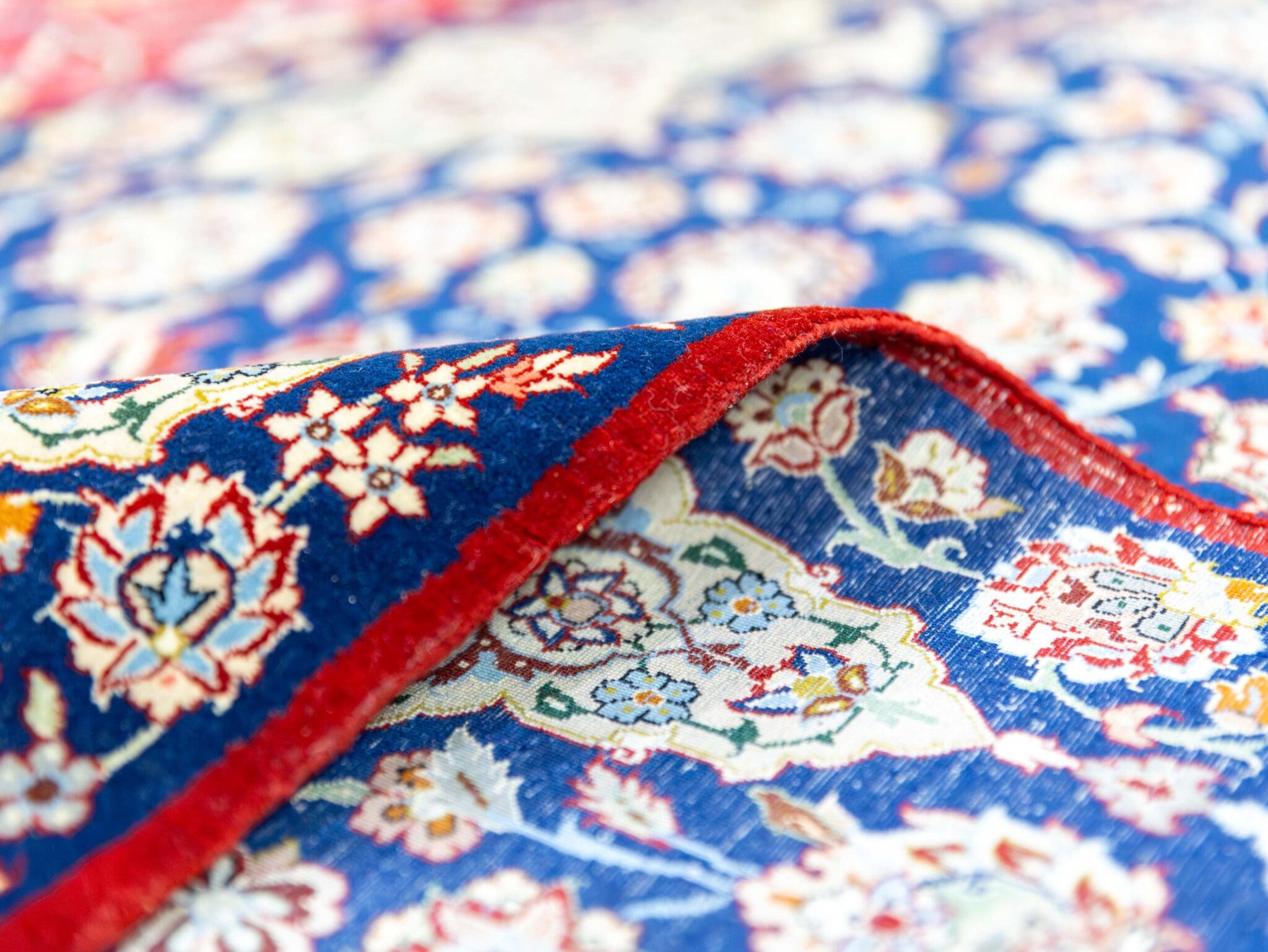 Wool & Silk Isfahan Persian Rug 156 × 102 cm, hand-knotted - Image 14