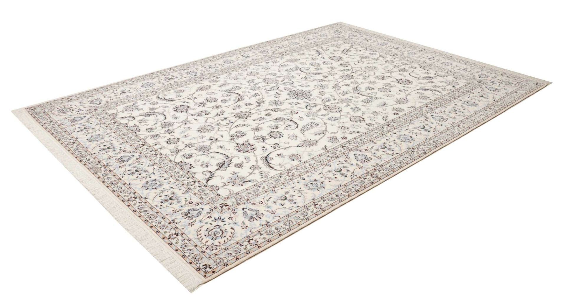 Alternative view of Nain Persian Rug 212 × 297 cm in Wool, hand-knotted