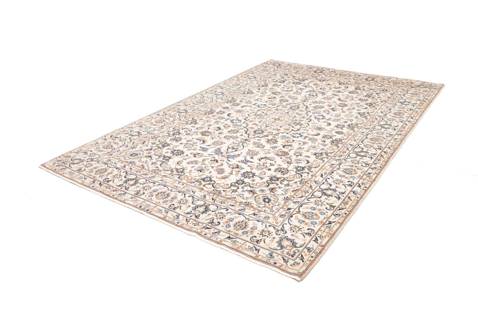 Alternative view of Wool Kashan Persian Rug 201 × 293 cm, hand-knotted