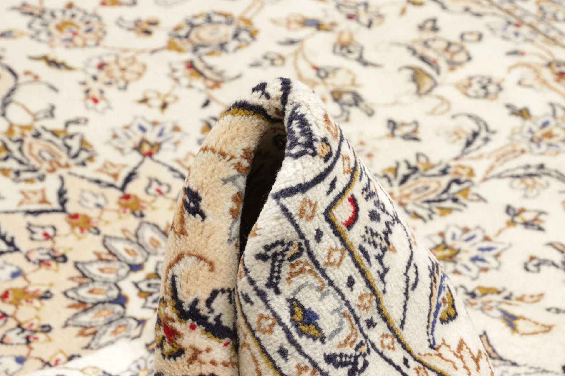 Hand-Knotted Kashan Persian Rug, 196 × 304 cm, Wool - Image 9