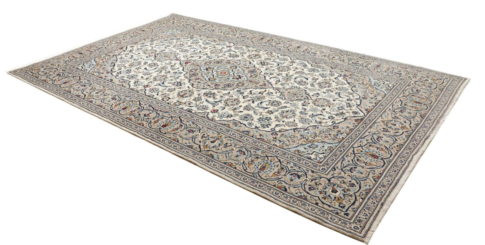 Hand-Knotted Kashan Persian Rug, 203 × 321 cm, Wool - Image 3