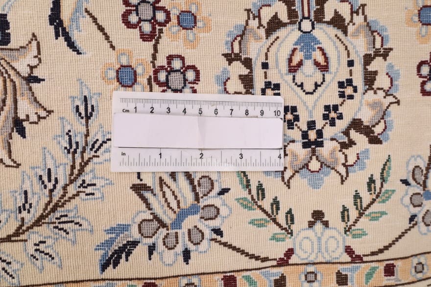 Wool & Silk Nain Persian Rug 363 × 260 cm, hand-knotted - Image 6