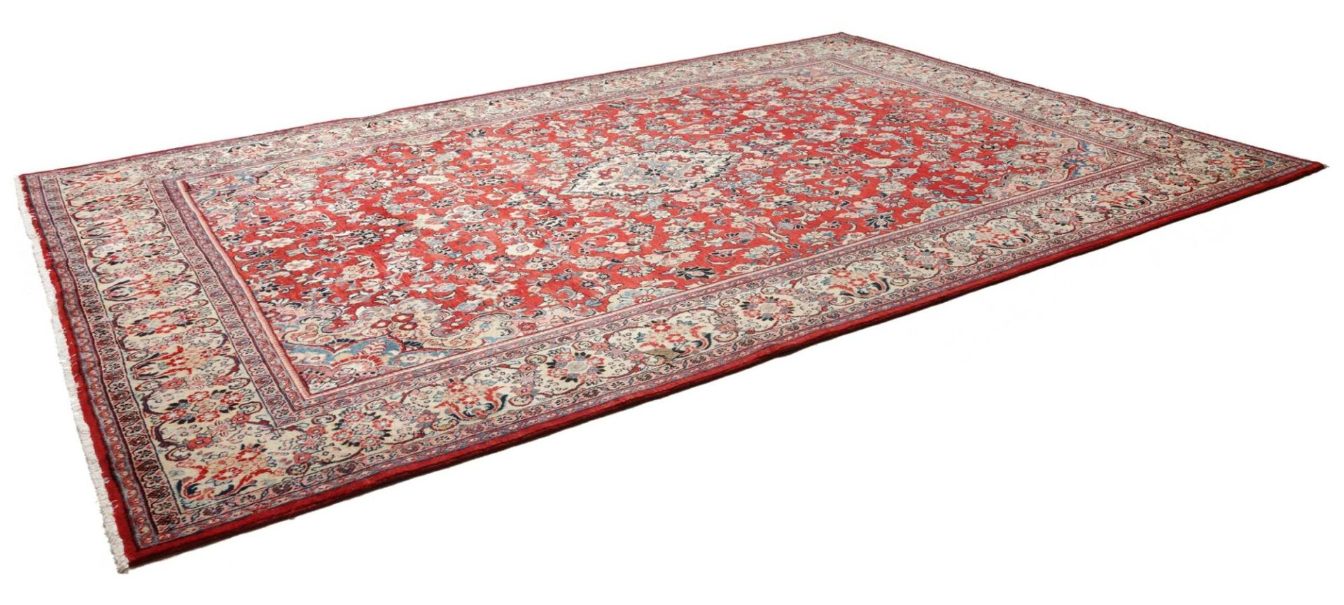 Alternative view of Sarouk Persian Rug 277 × 406 cm in Wool, hand-knotted