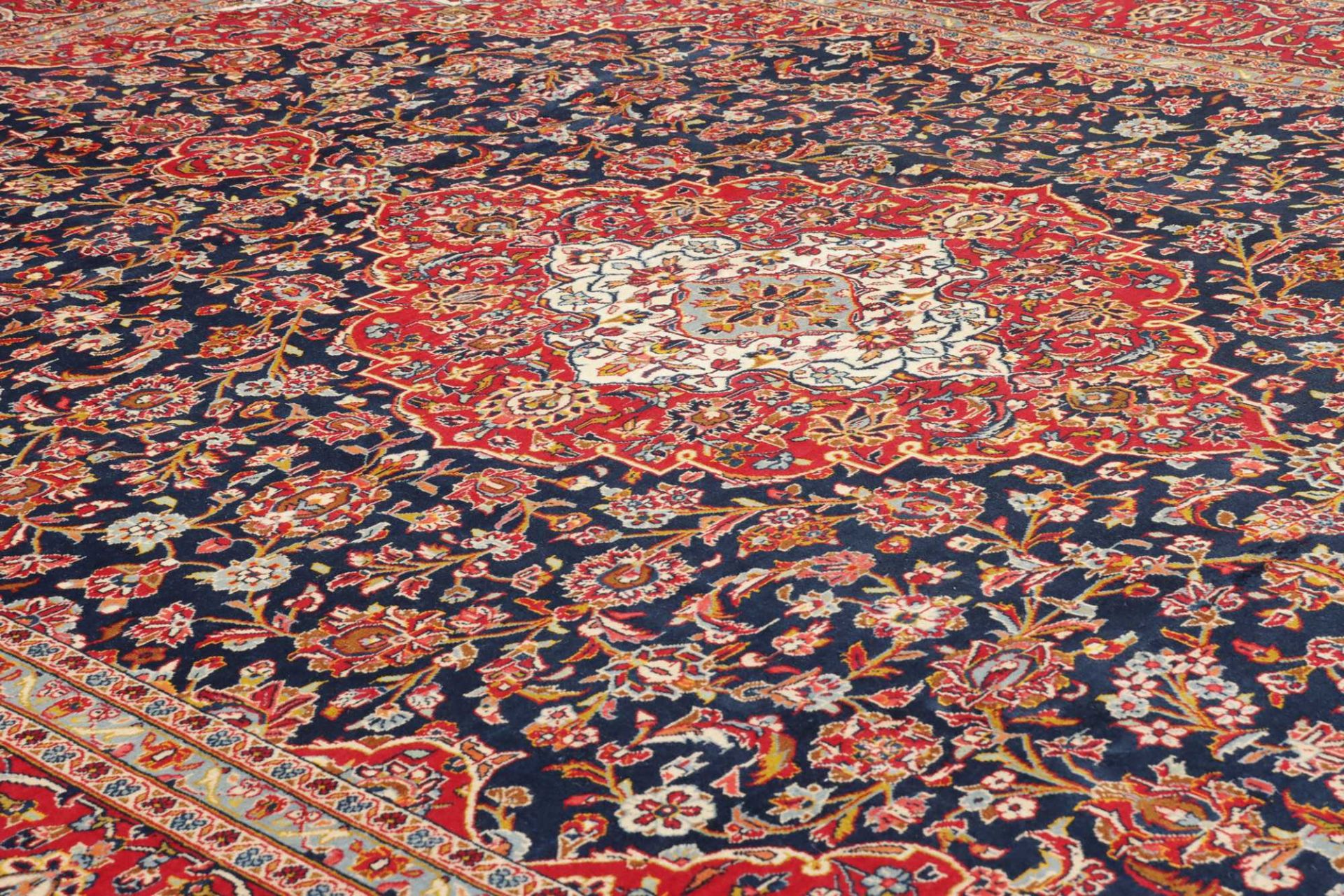 Hand-Knotted Kashan Persian Rug, 251 × 356 cm, Wool - Image 6