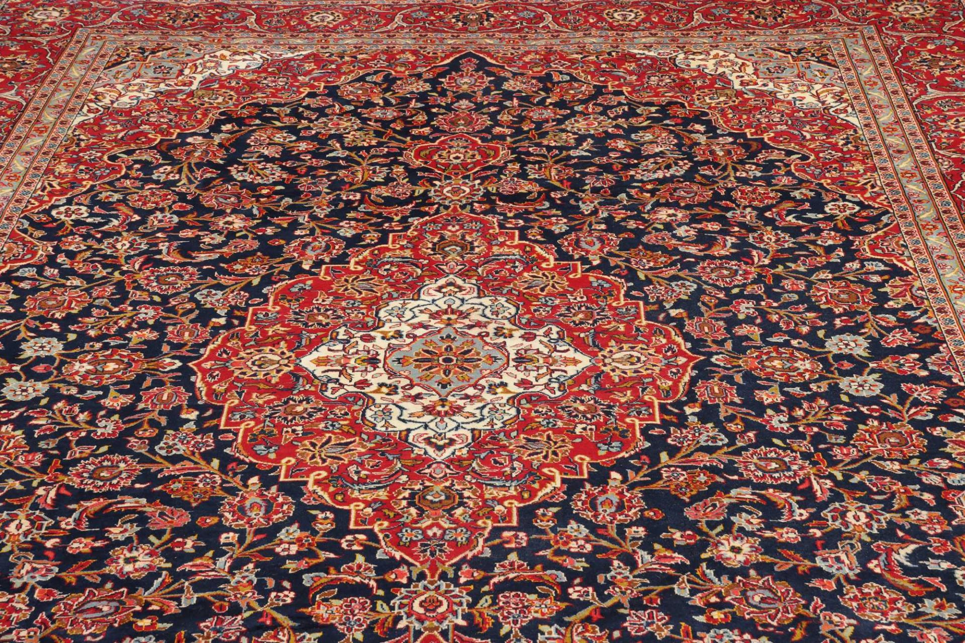 Hand-Knotted Kashan Persian Rug, 251 × 356 cm, Wool - Image 7