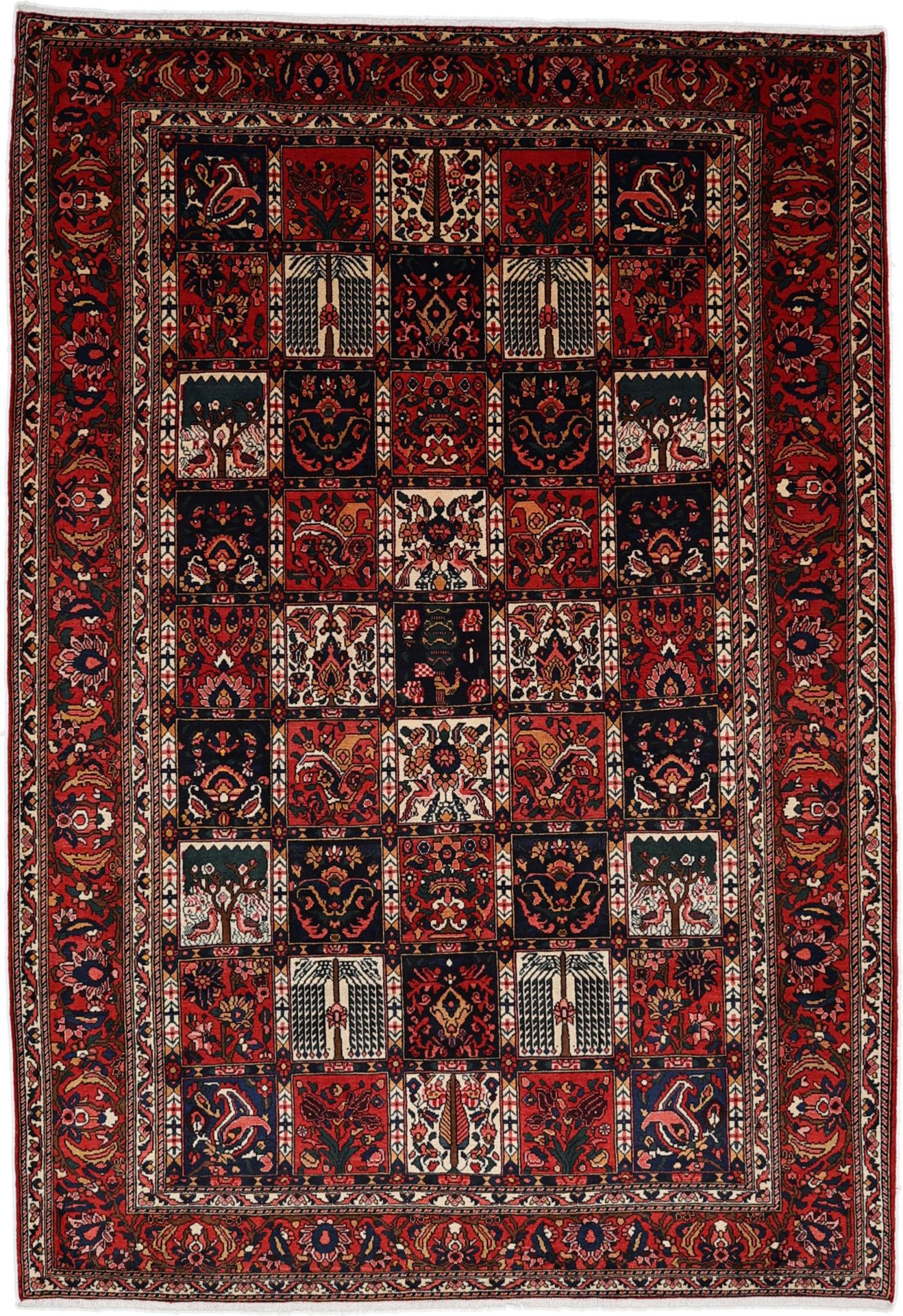 Hand-Knotted Bakhtiari Persian Rug, 215 × 310 cm, Wool