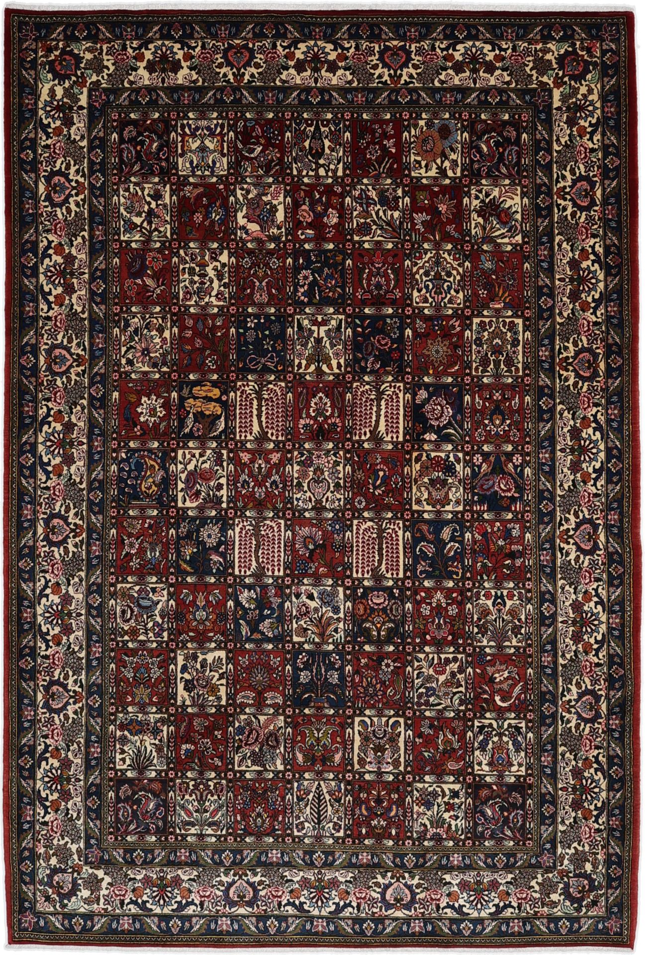 Hand-Knotted Bakhtiari Persian Rug, 208 × 308 cm, Wool