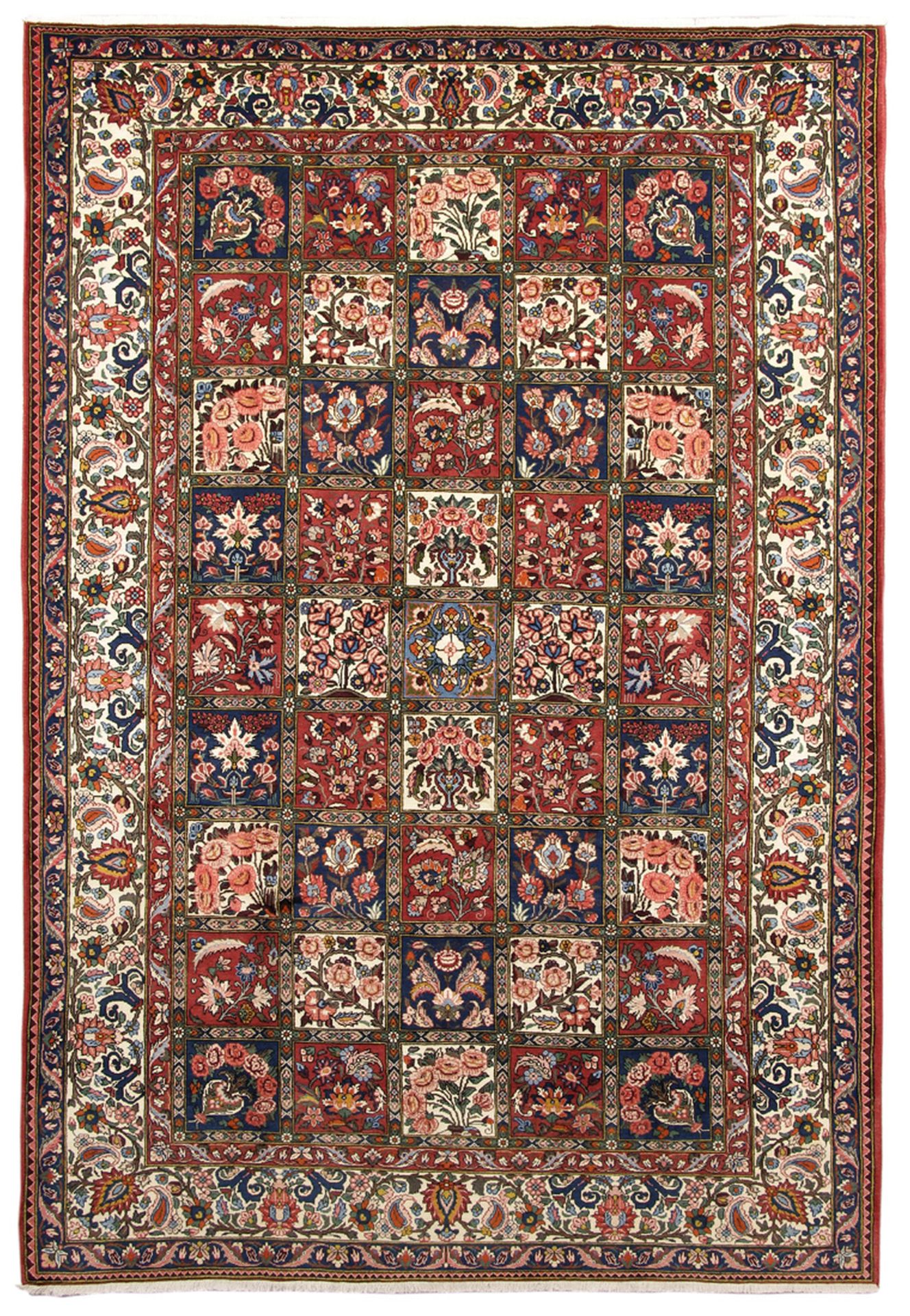 Wool Bakhtiari Persian Rug 212 × 310 cm, hand-knotted