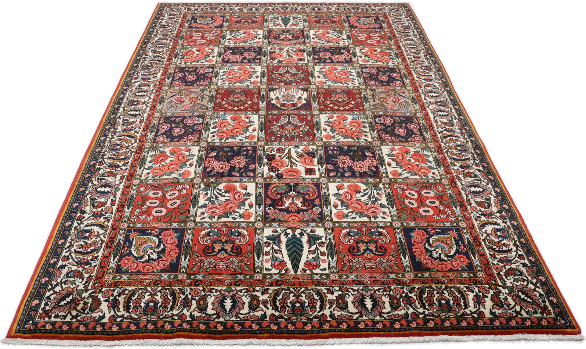 Alternative view of Bakhtiari Persian Rug 205 × 300 cm in Wool, hand-knotted