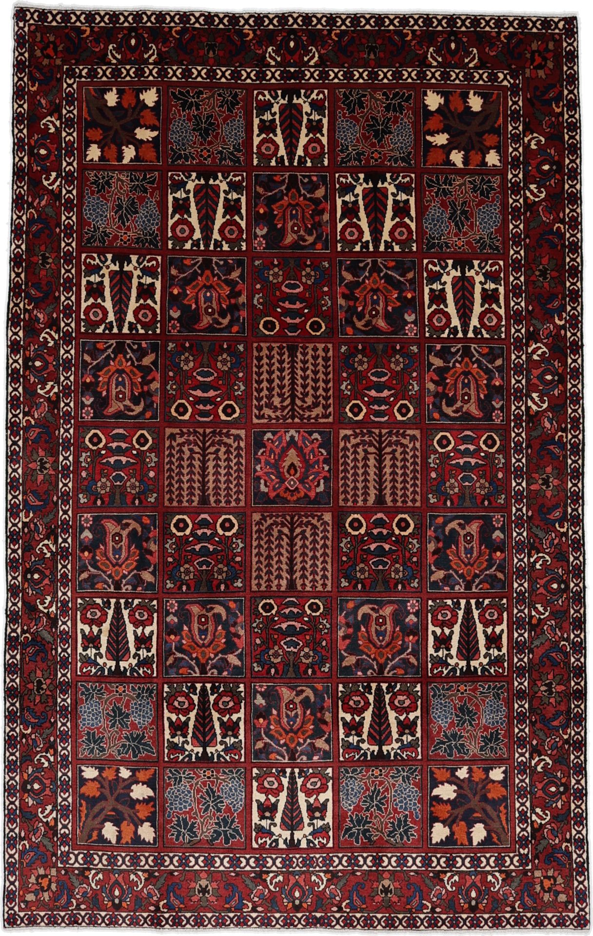 Hand-Knotted Bakhtiari Persian Rug, 197 × 315 cm, Wool