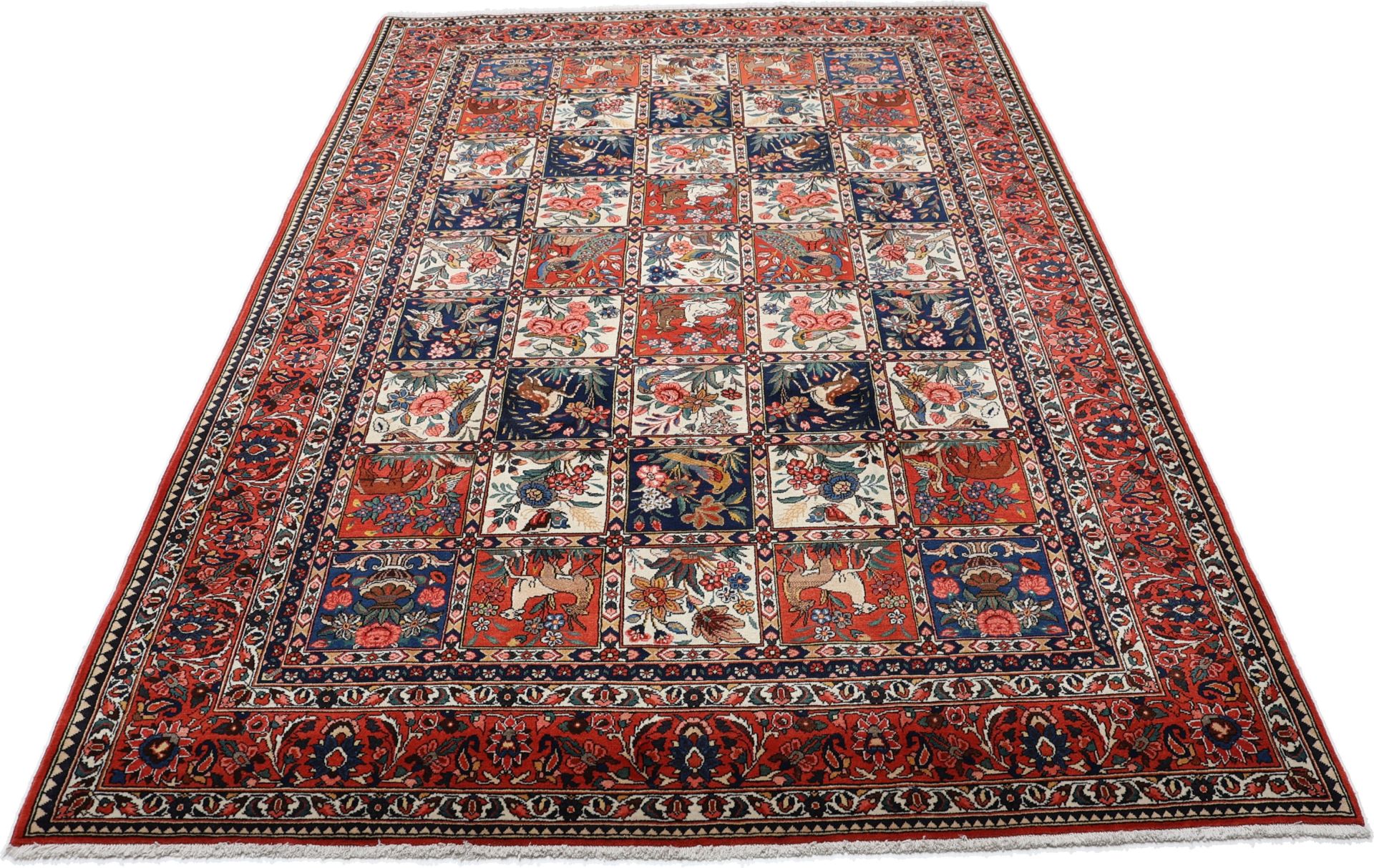 Alternative view of Wool Bakhtiari Persian Rug 215 × 323 cm, hand-knotted