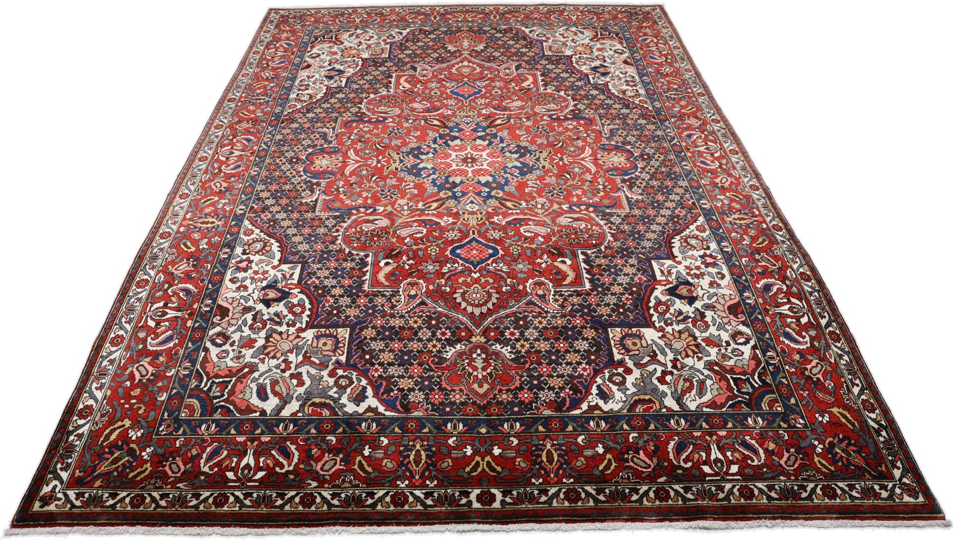 Alternative view of Bakhtiari Persian Rug 216 × 316 cm in Wool, hand-knotted