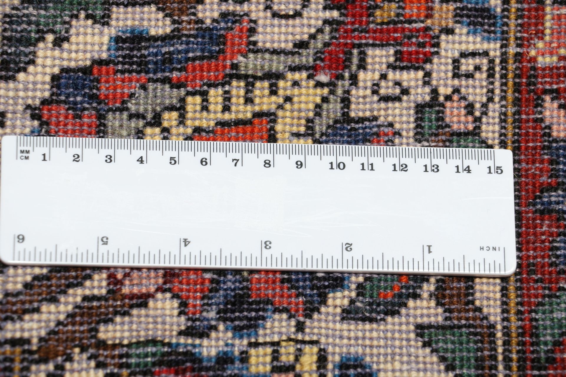 Wool Bakhtiari Persian Rug 205 × 315 cm, hand-knotted - Image 11