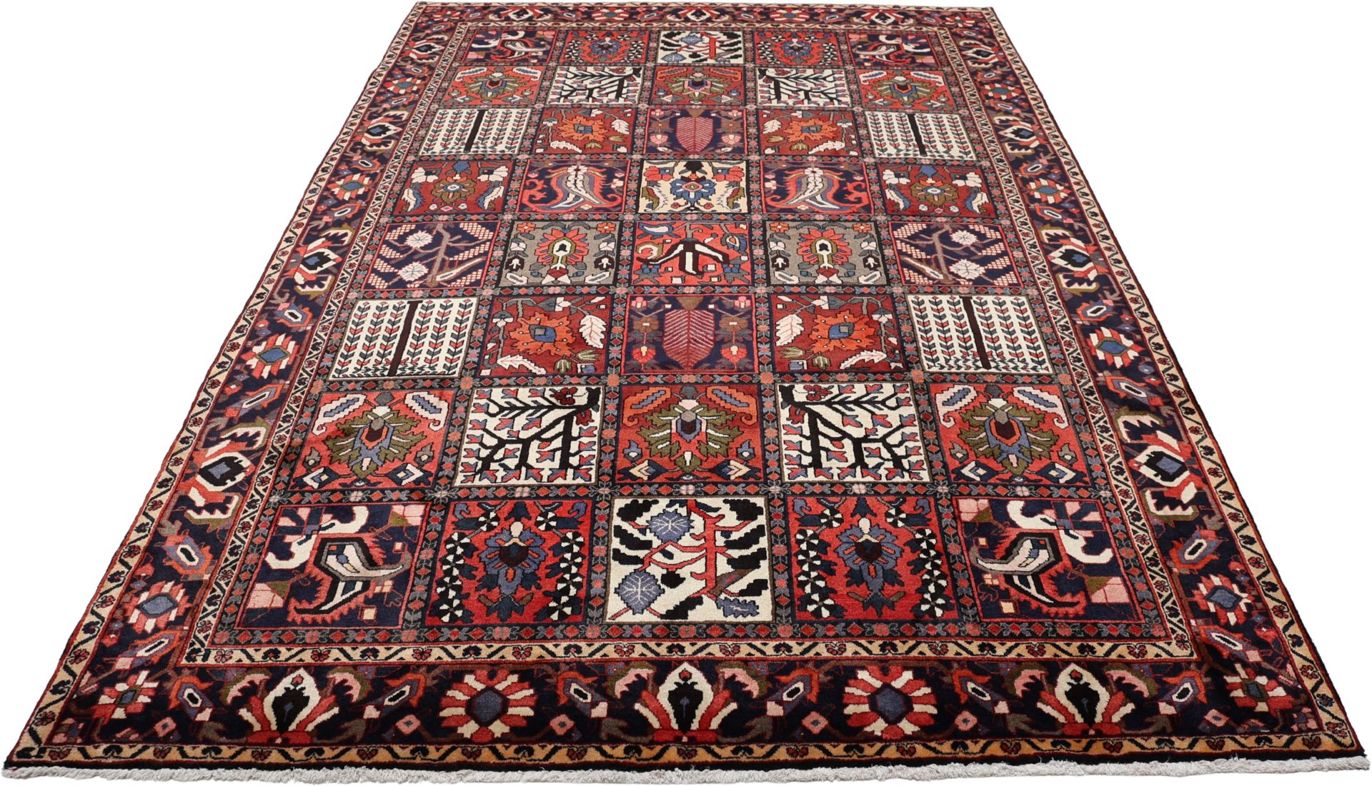 Alternative view of Bakhtiari Persian Rug 217 × 317 cm in Wool, hand-knotted