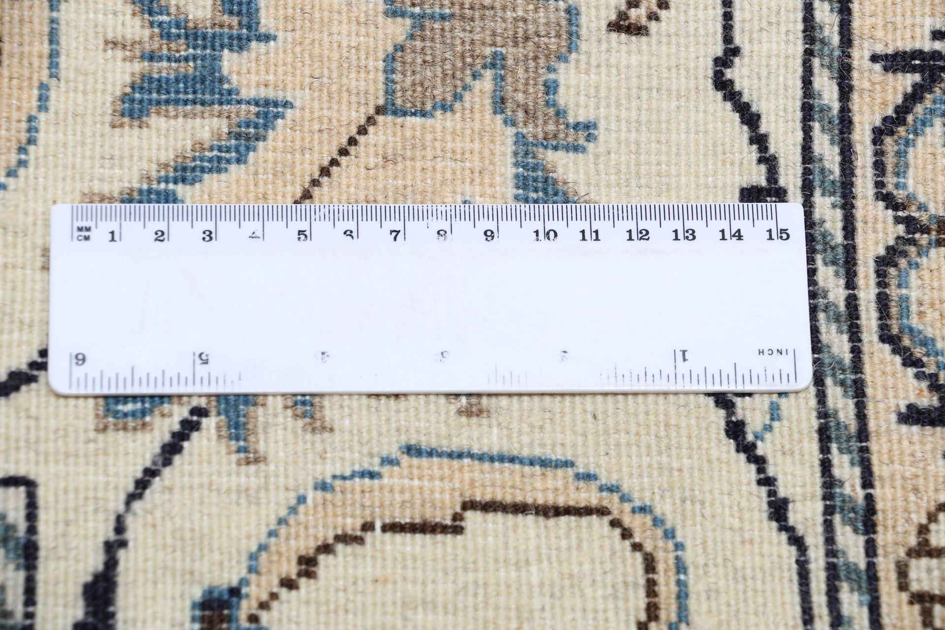 Hand-Knotted Nain Persian Rug, 192 × 294 cm, Wool - Image 11