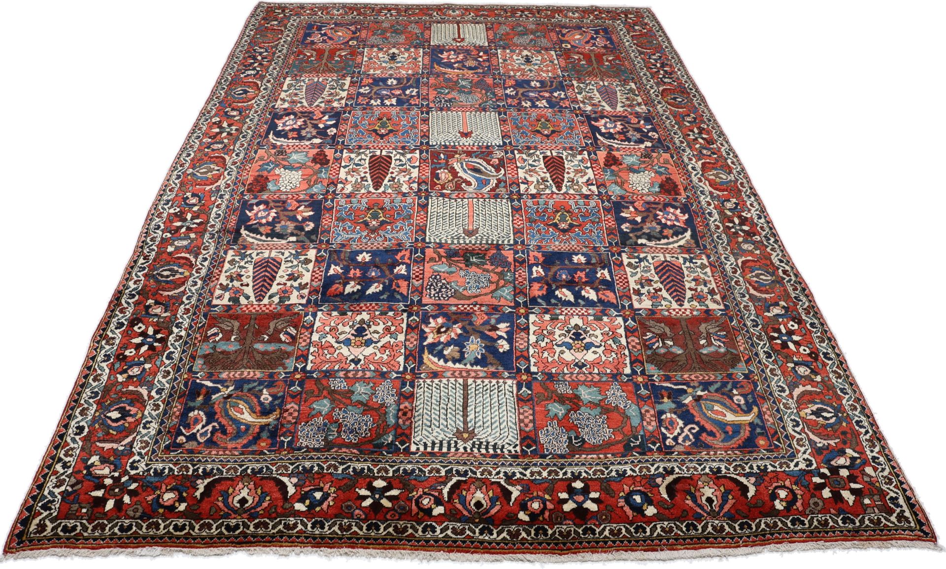 Alternative view of Bakhtiari Persian Rug 210 × 312 cm in Wool, hand-knotted