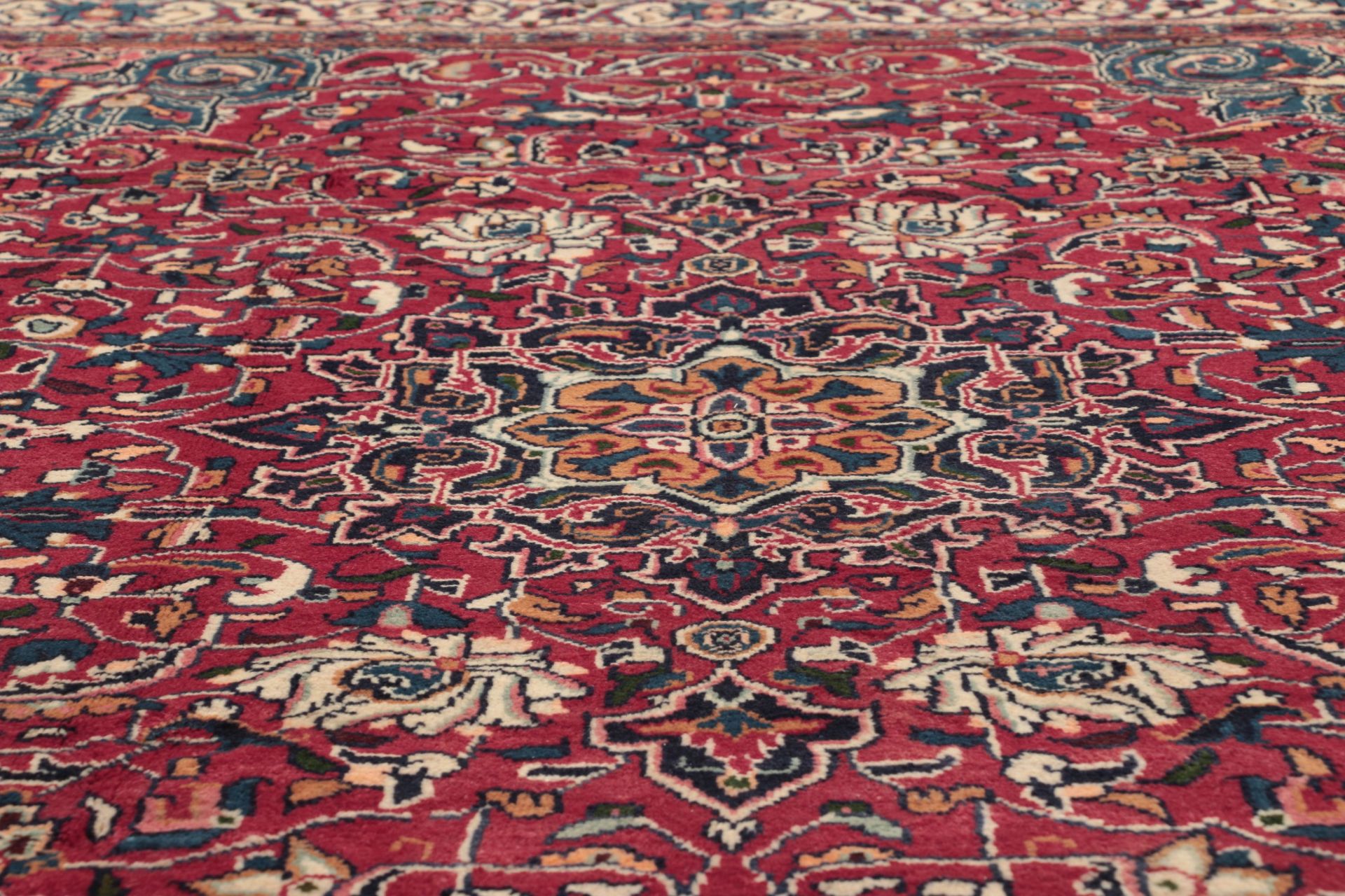 Hand-Knotted Hamadan Persian Rug, 213 × 313 cm - Image 6