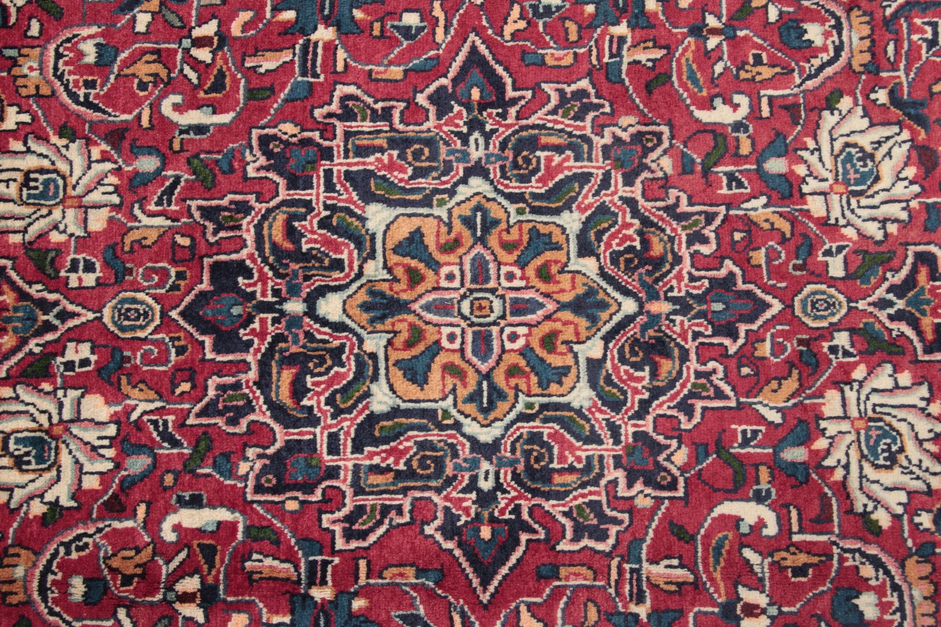Hand-Knotted Hamadan Persian Rug, 213 × 313 cm - Image 8