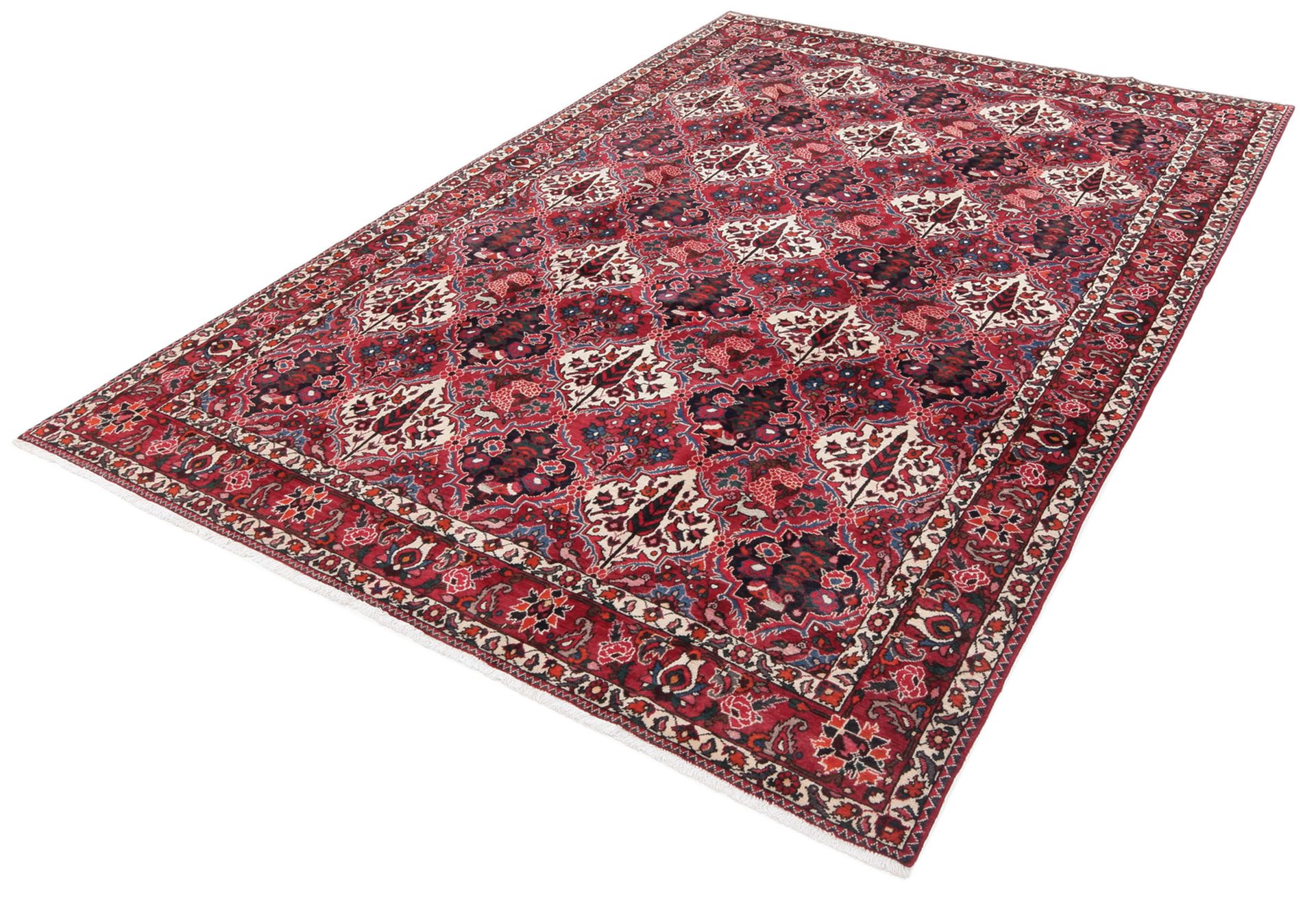 Alternative view of Bakhtiari Persian Rug 200 × 303 cm in Wool, hand-knotted