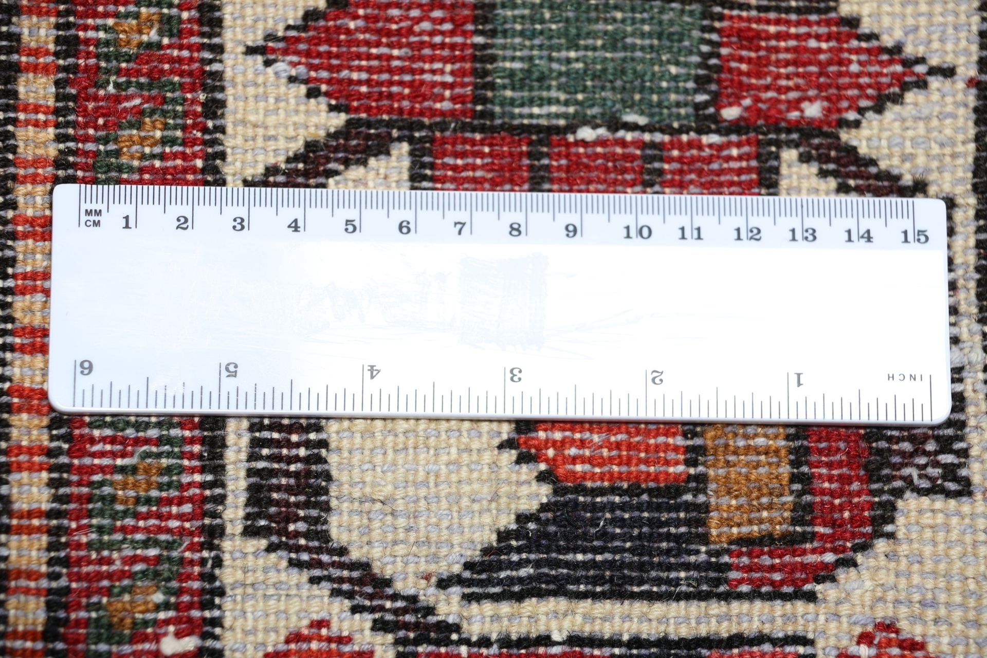 Bakhtiari Persian Rug 208 × 306 cm in Wool, hand-knotted - Image 11