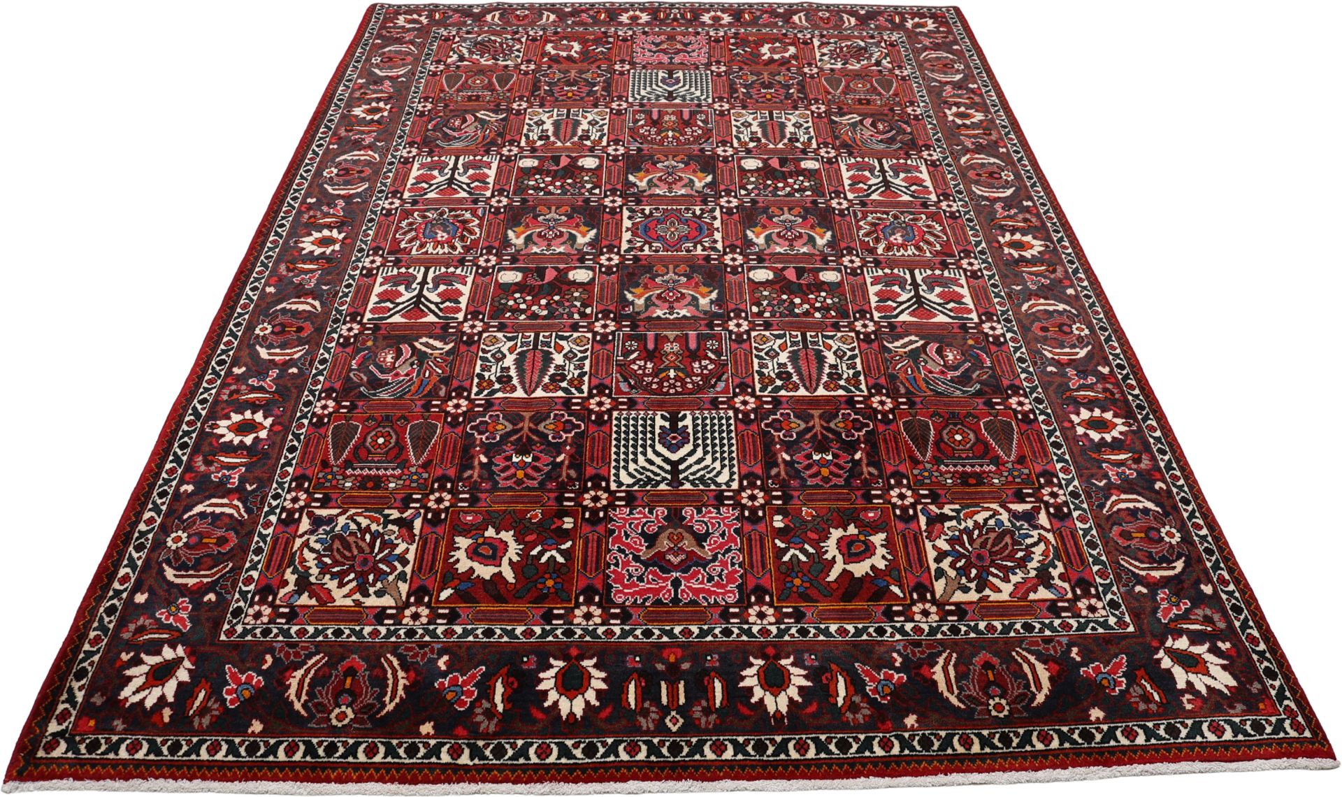 Alternative view of Wool Bakhtiari Persian Rug 205 × 300 cm, hand-knotted
