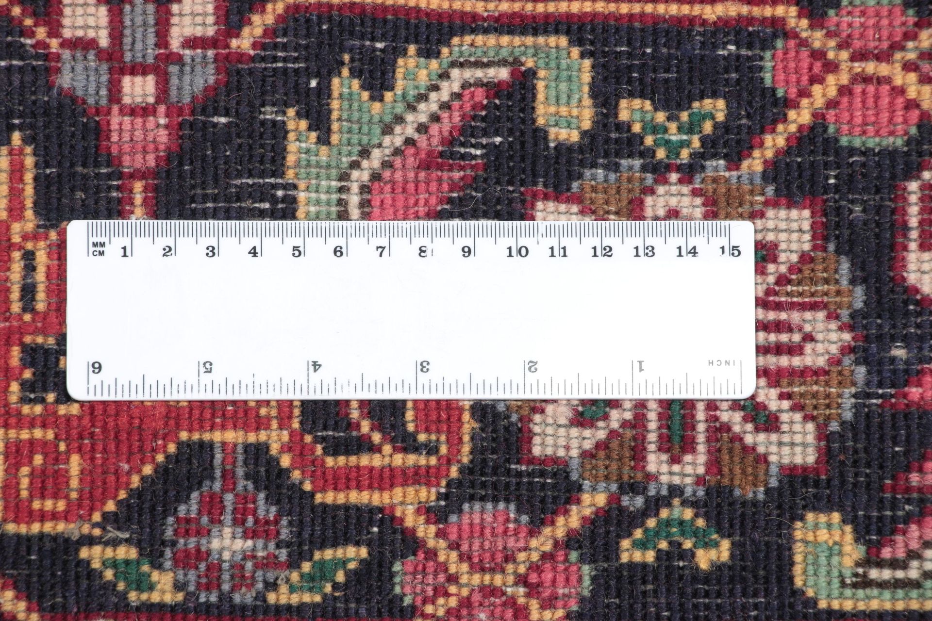 Hand-Knotted Tabriz Persian Rug, 215 × 300 cm - Image 11