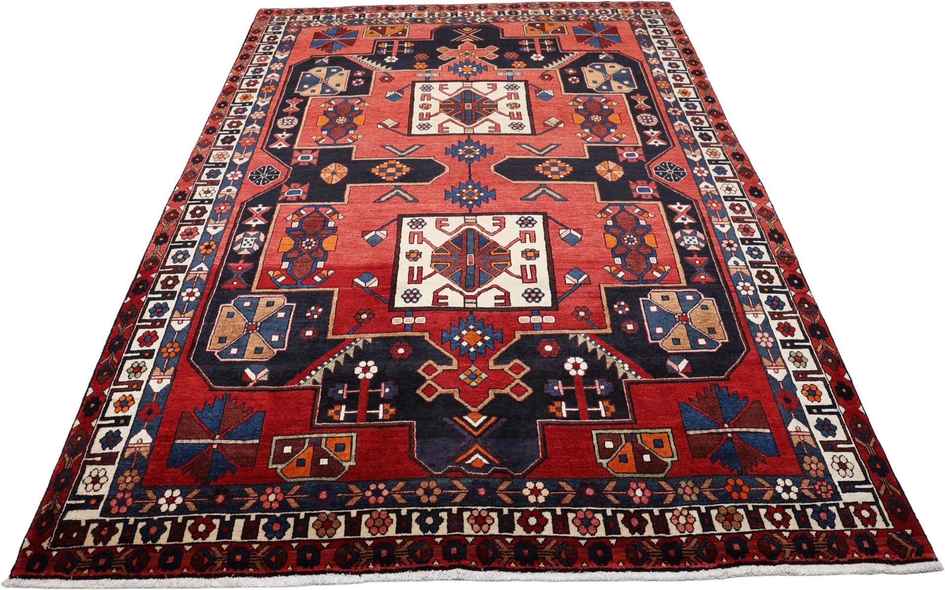 Alternative view of Bakhtiari Persian Rug 210 × 315 cm in Wool, hand-knotted