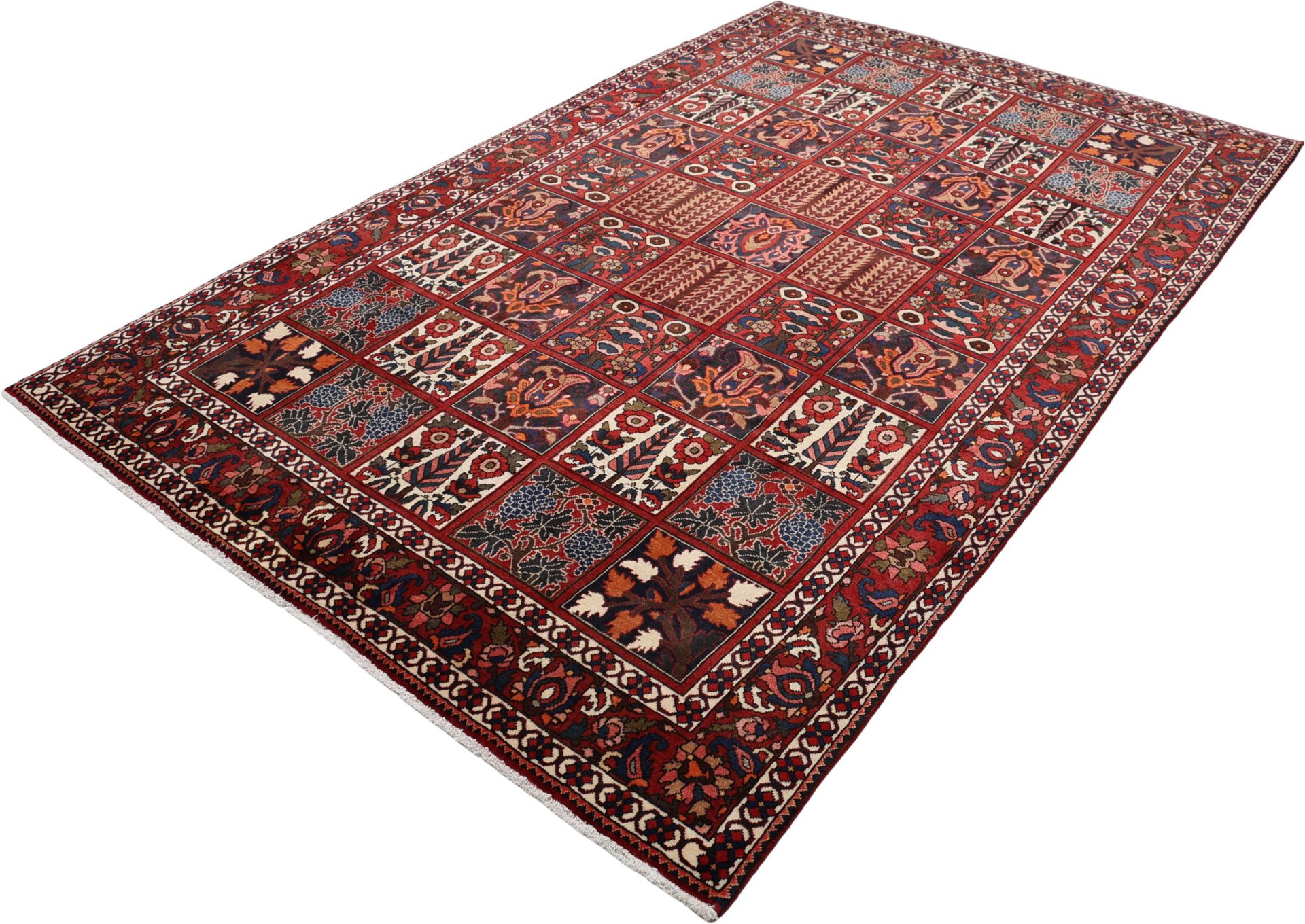 Bakhtiari Persian Rug 200 × 310 cm in Wool, hand-knotted - Image 3