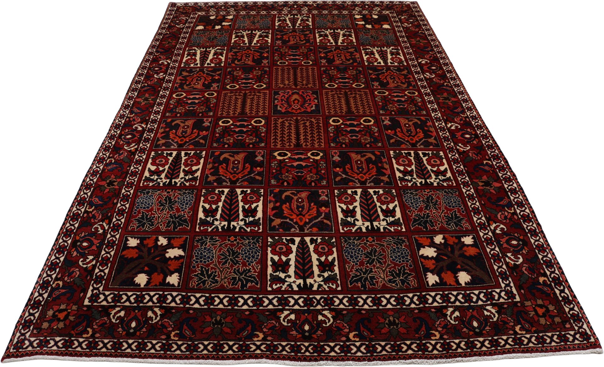 Bakhtiari Persian Rug 200 × 310 cm in Wool, hand-knotted - Image 8