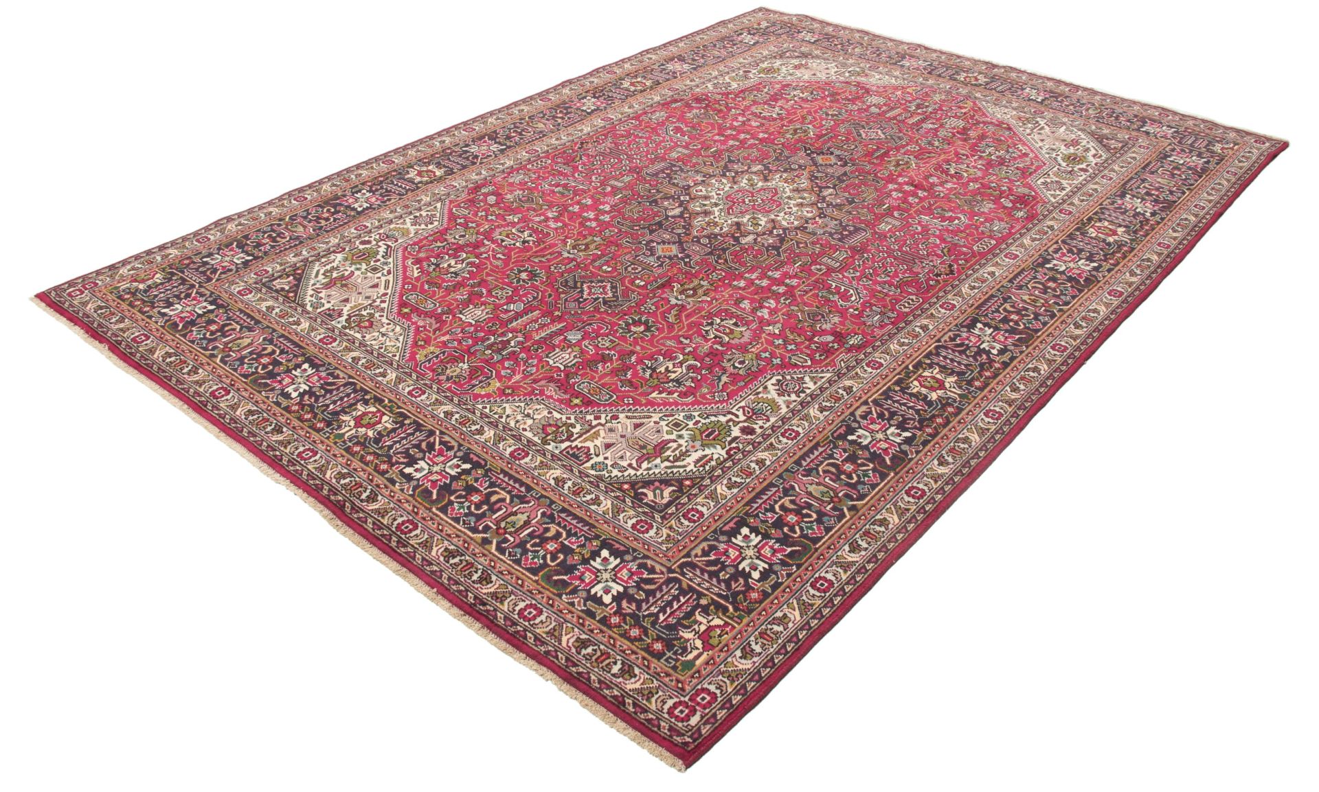 Hand-Knotted Tabriz Persian Rug, 200 × 300 cm - Image 3