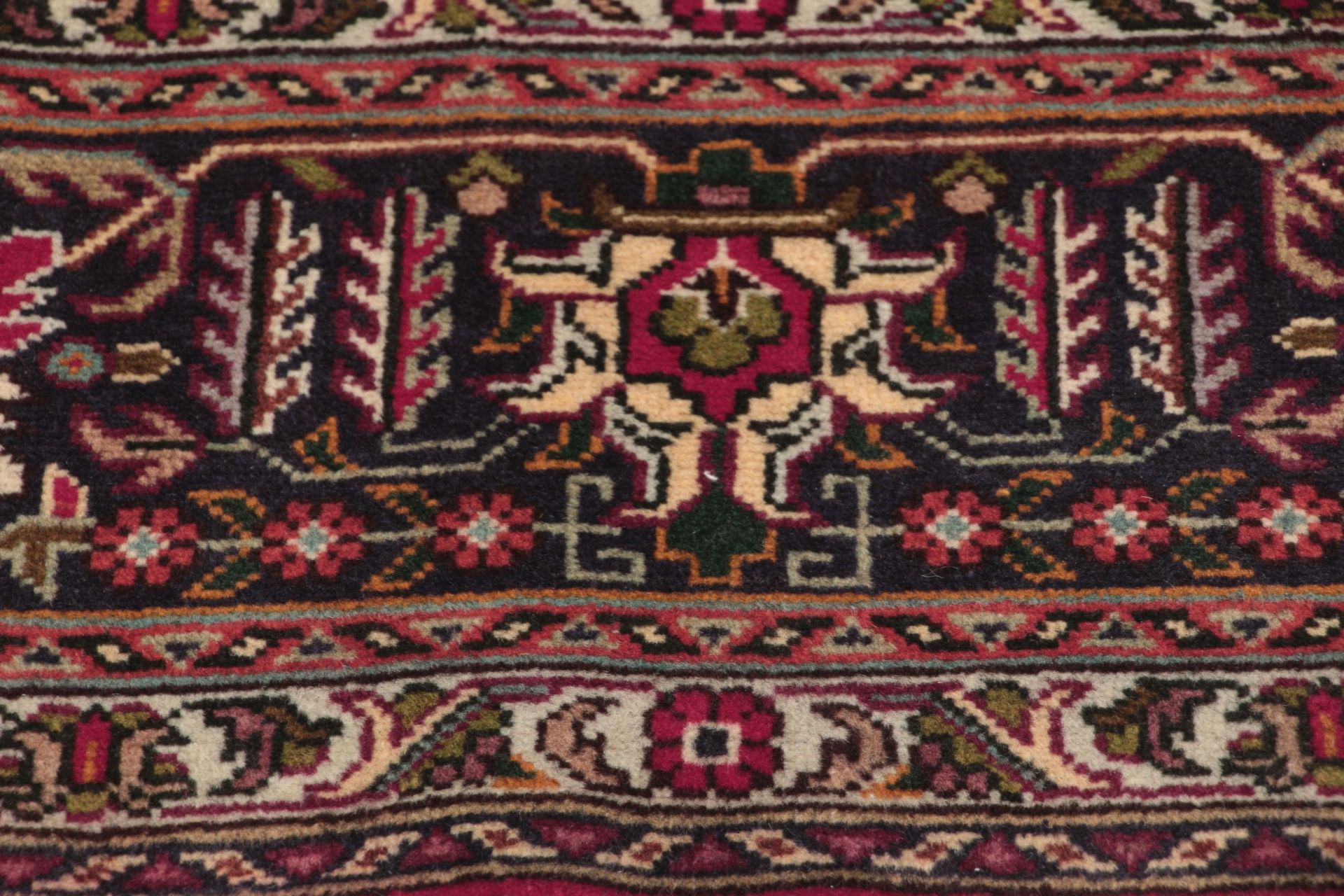Hand-Knotted Tabriz Persian Rug, 200 × 300 cm - Image 7