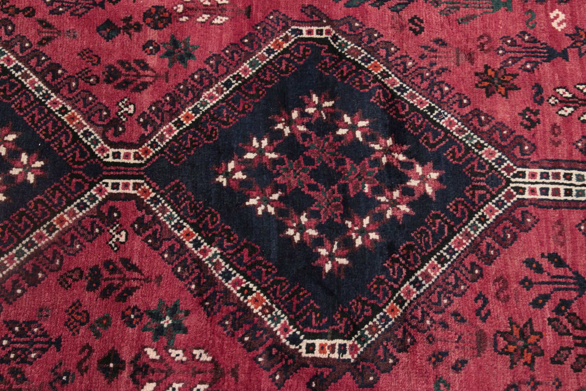 Qashqai Persian Rug 210 × 300 cm in Wool, hand-knotted - Image 3