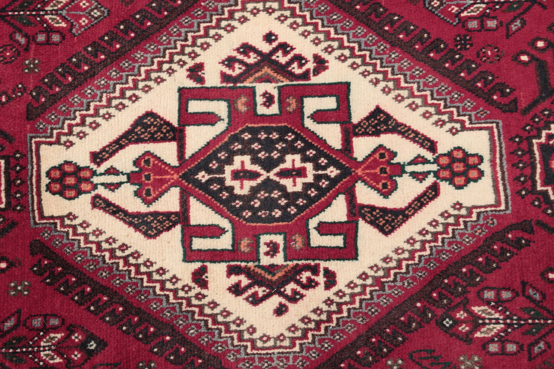 Wool Qashqai Persian Rug 210 × 310 cm, hand-knotted - Image 3