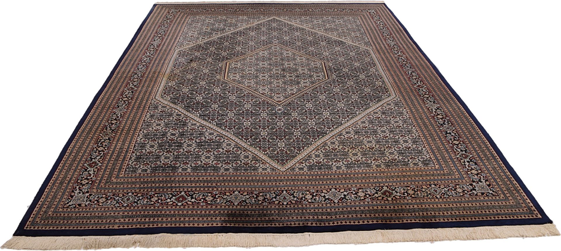 Alternative view of Tabriz Indian Rug 304 × 404 cm in Wool, hand-knotted