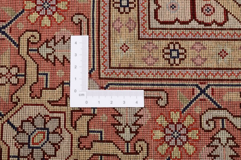 Wool & Silk Tabriz Persian Rug 103 × 153 cm, hand-knotted - Image 3