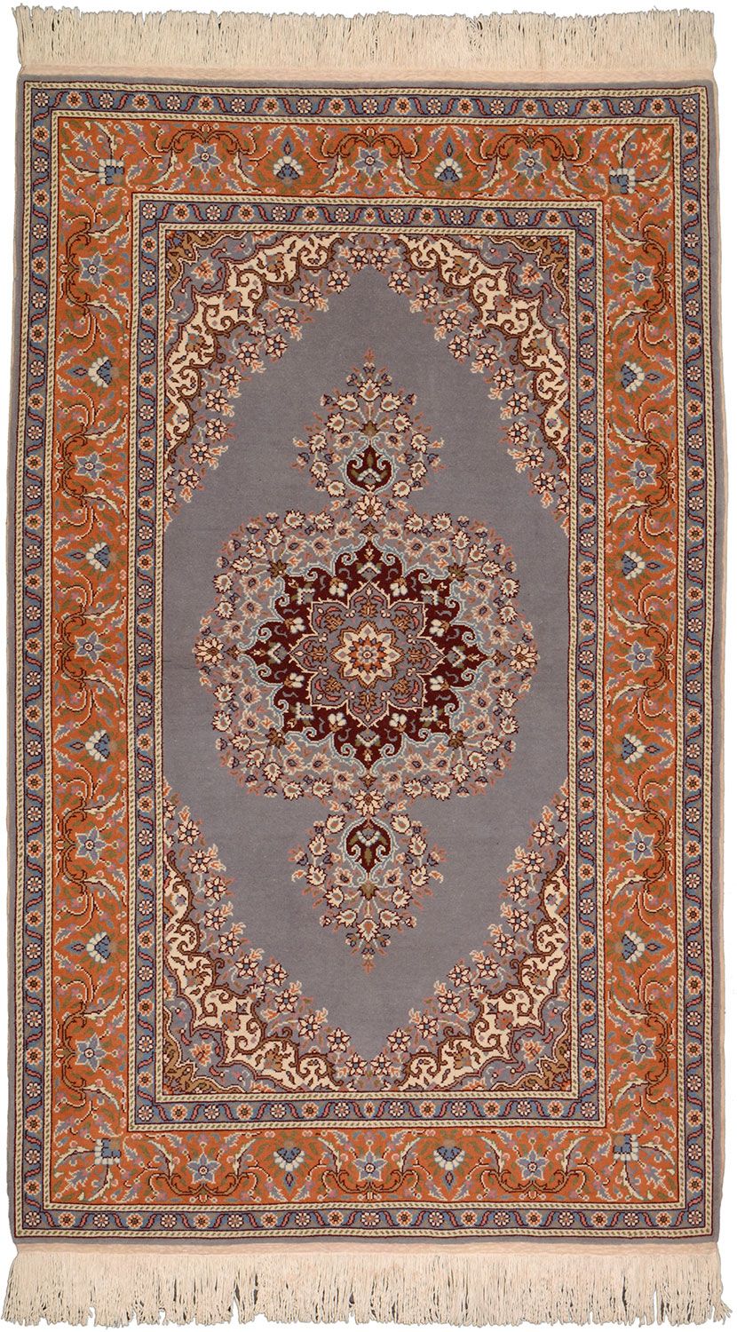 Wool Turkish Rug 116 × 190 cm, hand-knotted