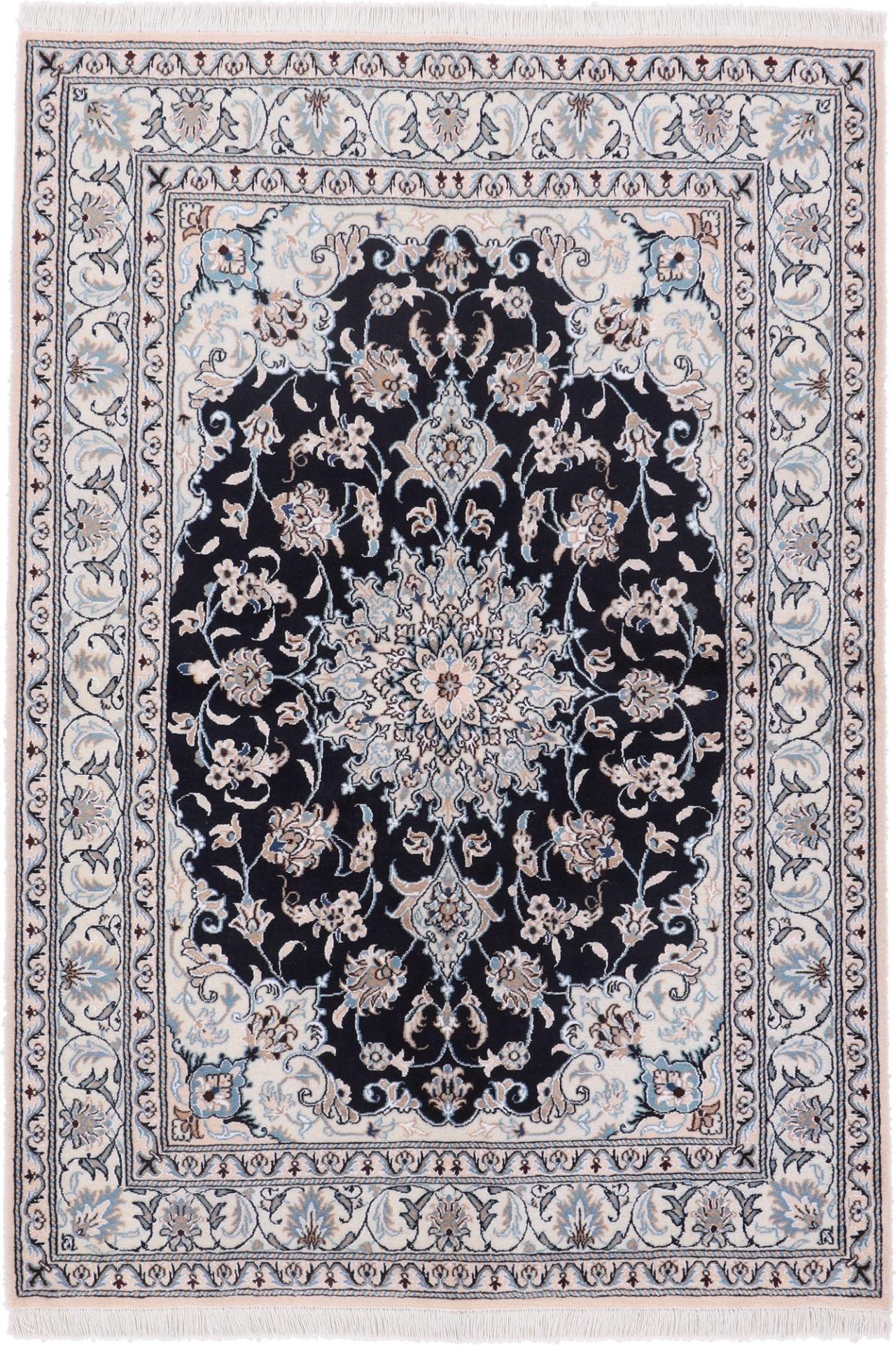 Nain Persian Rug 147 × 208 cm in Wool & Silk, hand-knotted