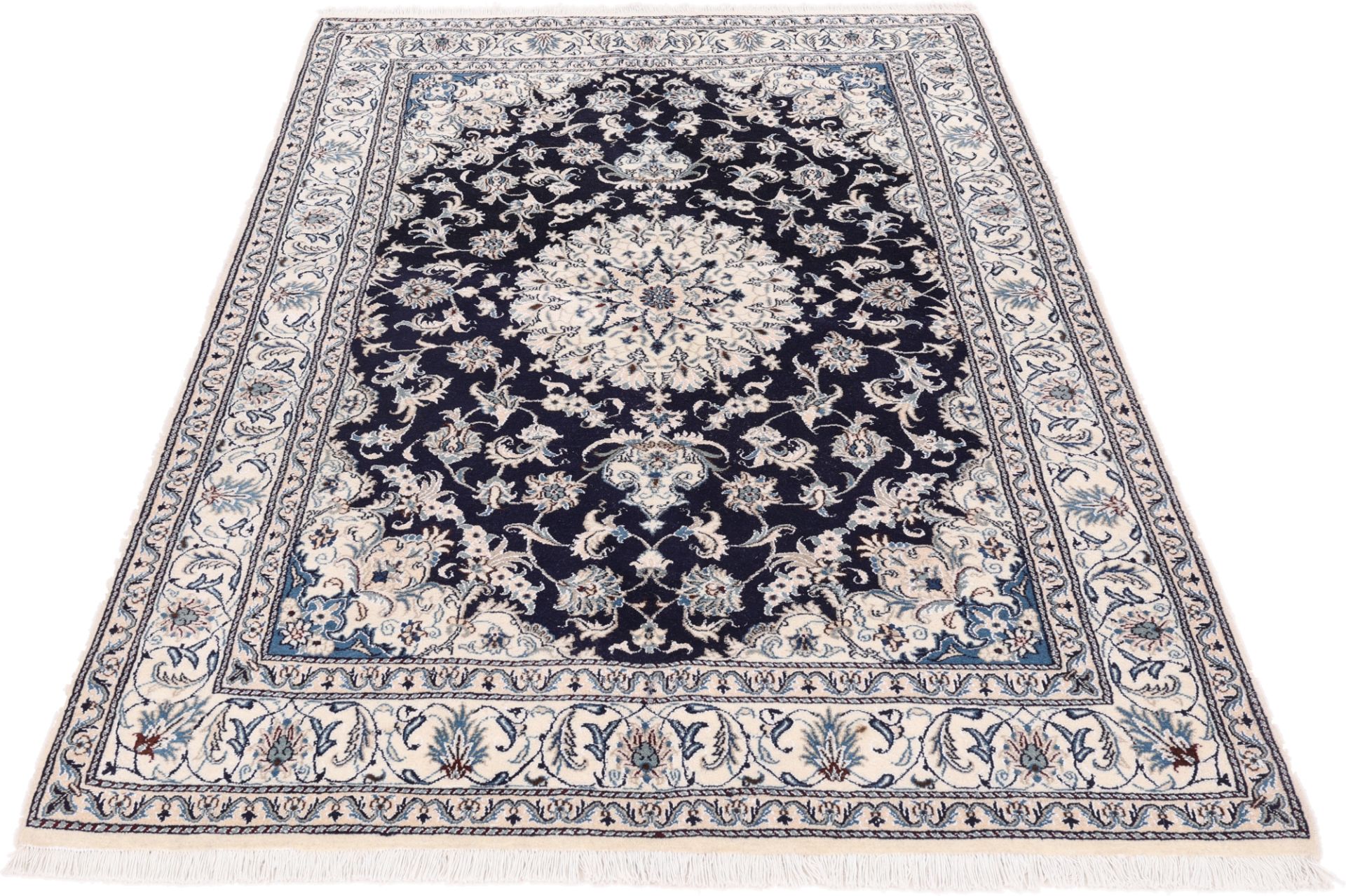 Alternative view of Nain Persian Rug 171 × 258 cm in Wool & Silk, hand-knotted