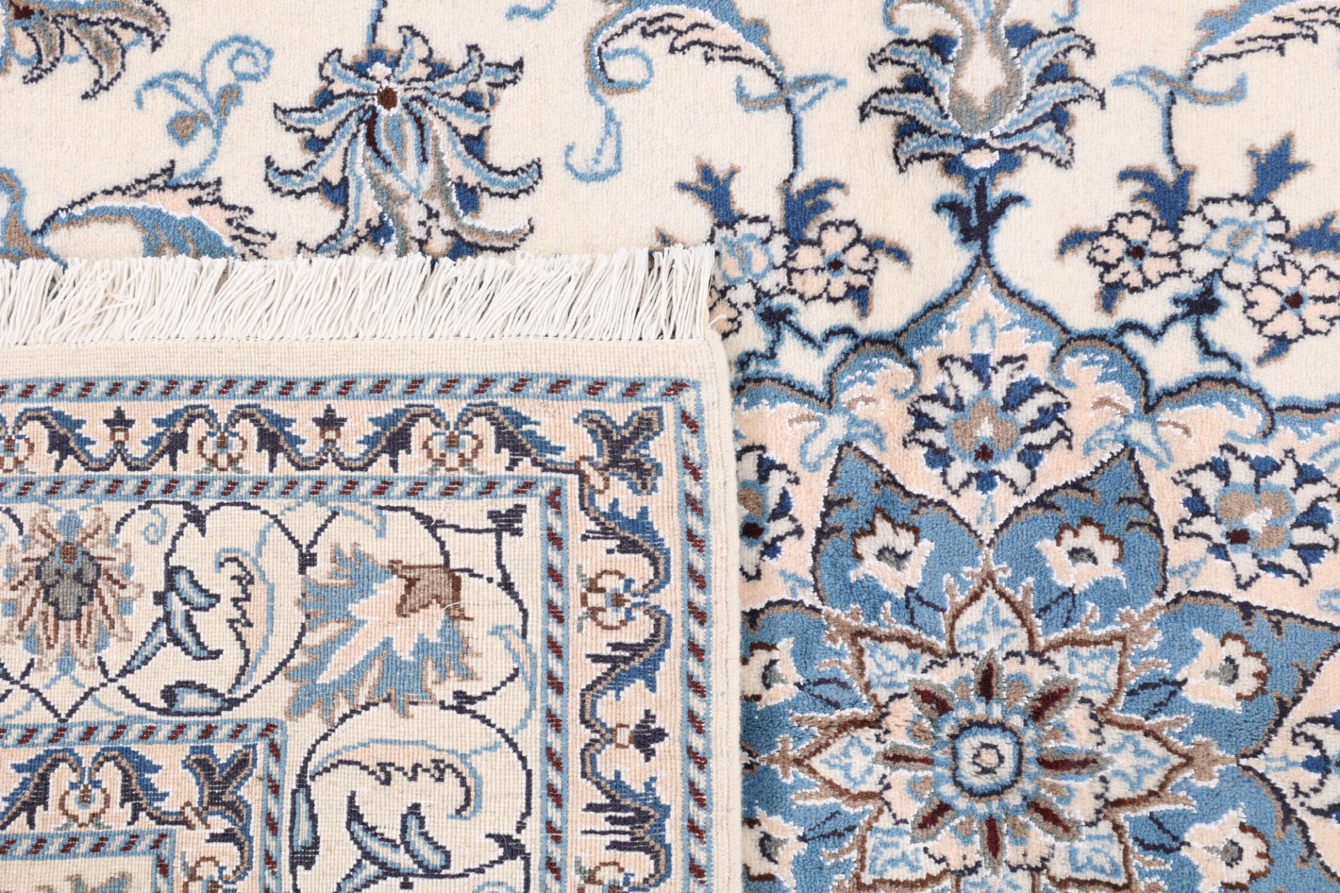 Wool & Silk Nain Persian Rug 167 × 243 cm, hand-knotted - Image 7
