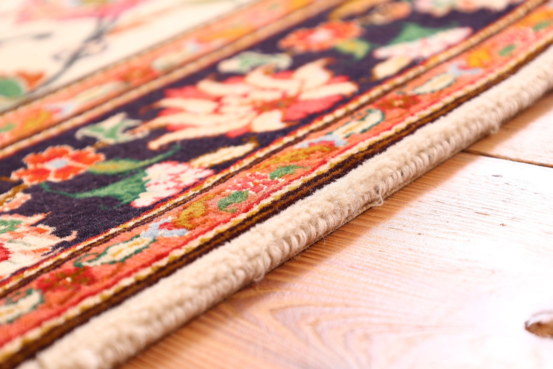 Hand-Knotted Tabriz Persian Rug, 102 × 156 cm, Wool & Silk - Image 6