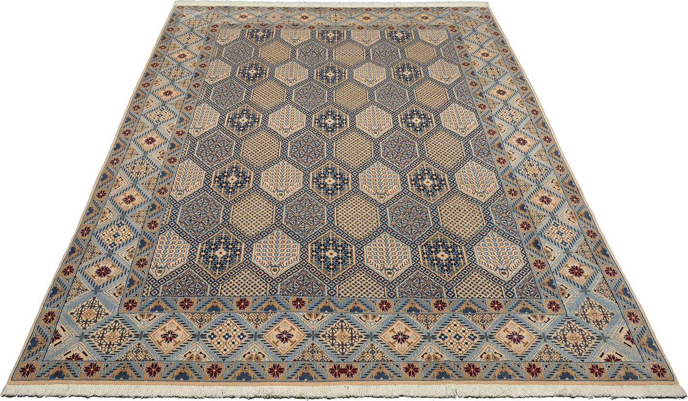 Alternative view of Nain Persian Rug 200 × 300 cm in Wool & Silk, hand-knotted