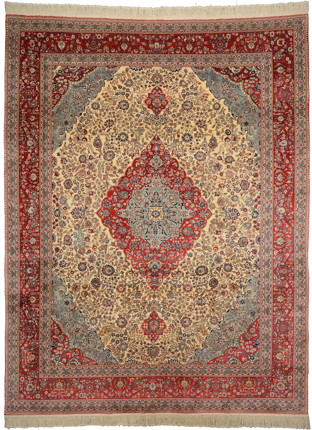 Isfahan Chinese Rug 284 × 367 cm in Wool, hand-knotted