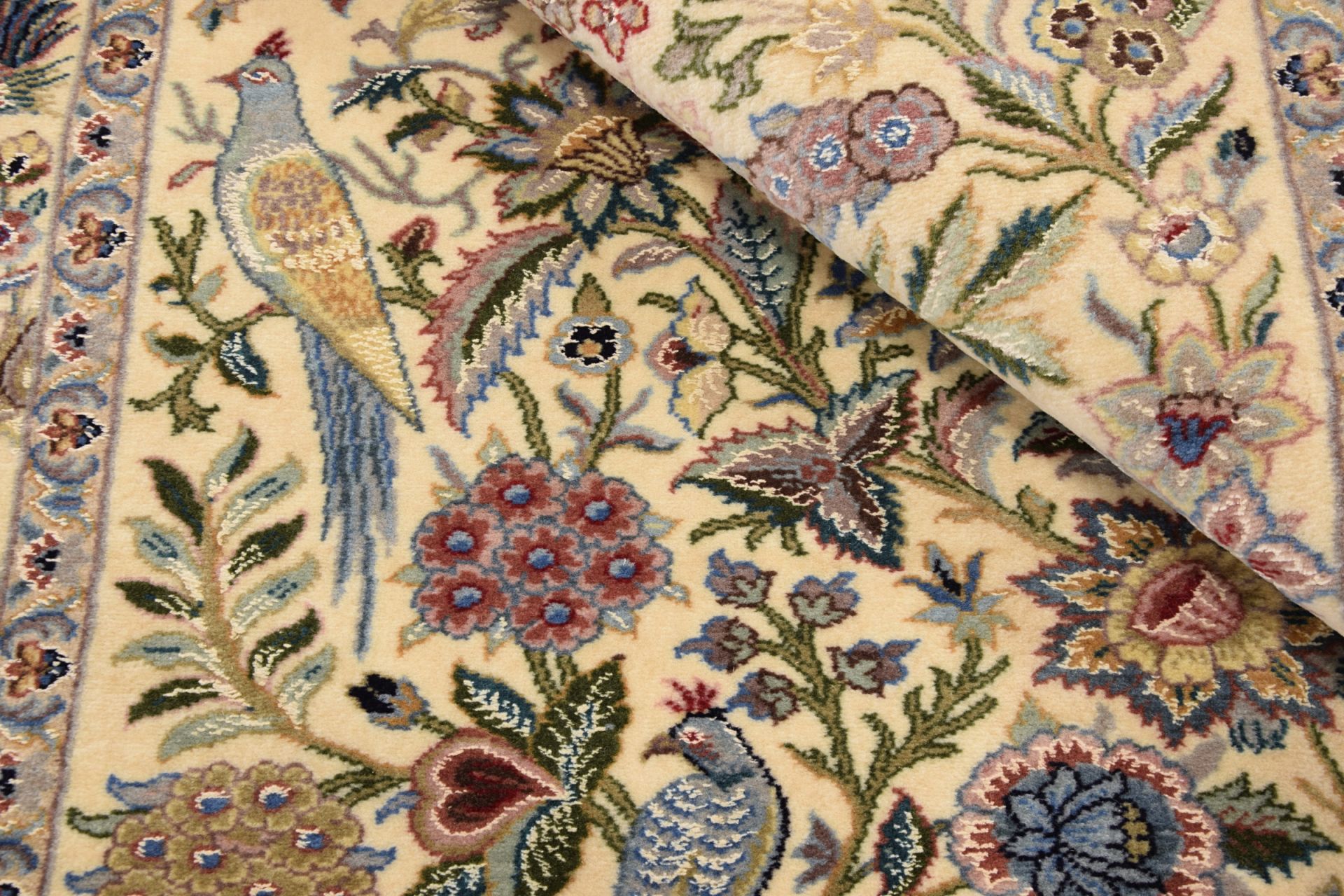 Hand-Knotted Isfahan Pakistani Rug, 124 × 175 cm, Wool - Image 6