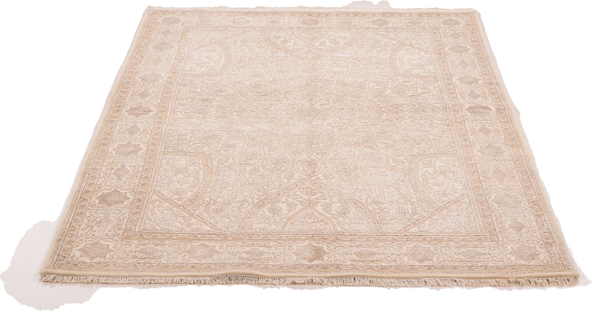 Alternative view of Tabriz Persian Rug 152 × 207 cm in Wool & Silk, hand-knotted