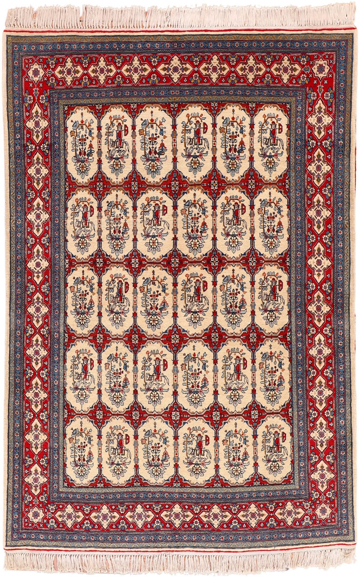 Wool Kashan Persian Rug 134 × 202 cm, hand-knotted