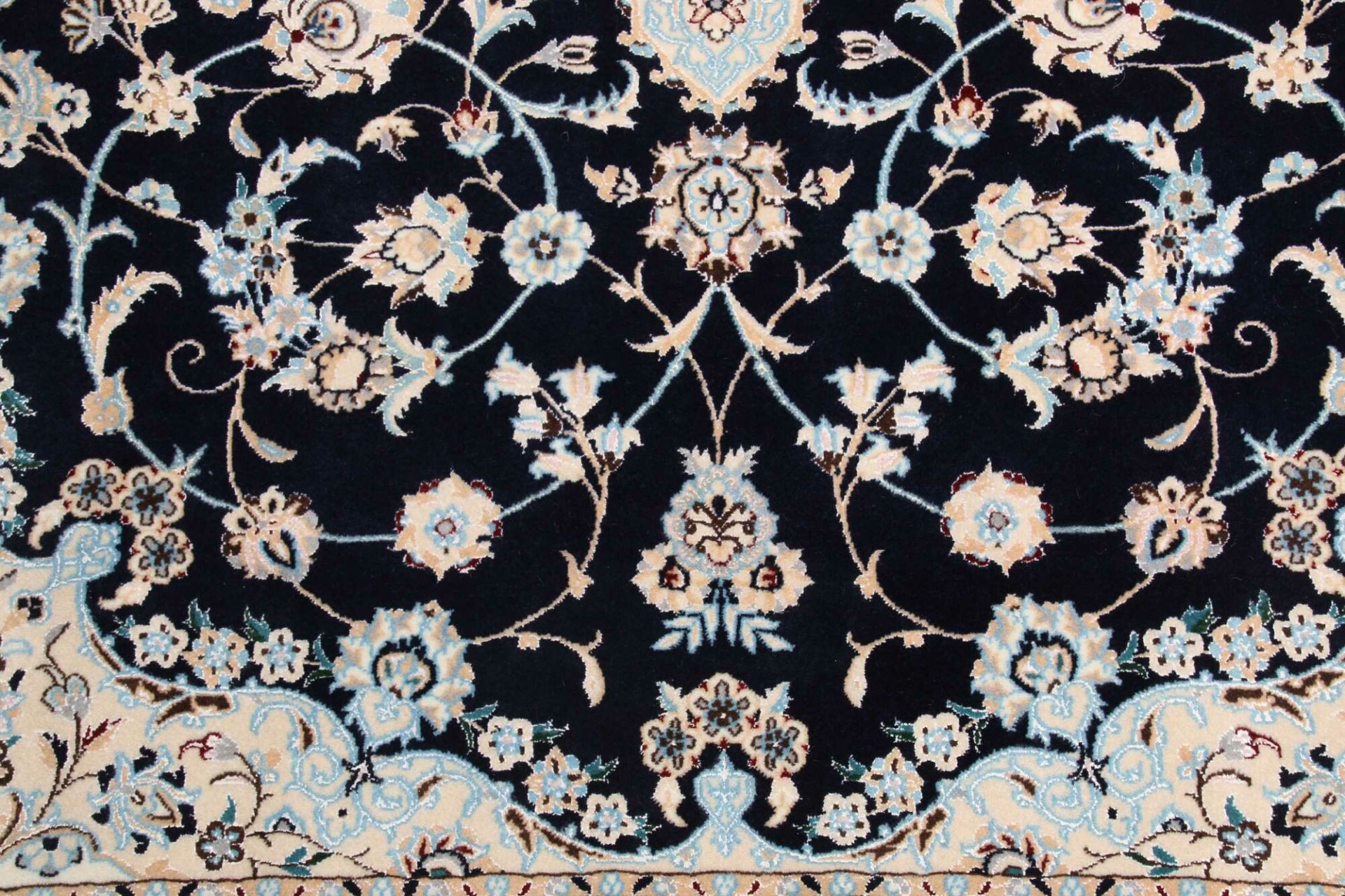 Hand-Knotted Nain Persian Rug, 156 × 231 cm, Wool - Image 11