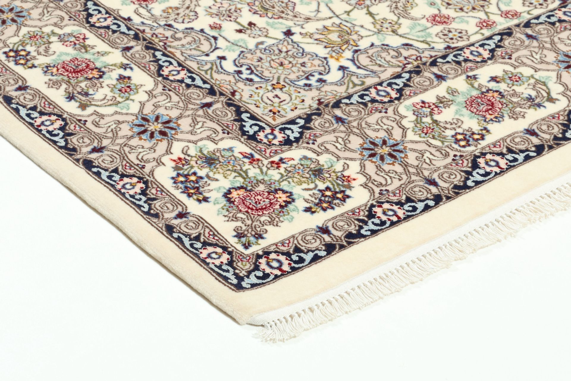 Isfahan Persian Rug 113 × 173 cm in Wool & Silk, hand-knotted - Image 6