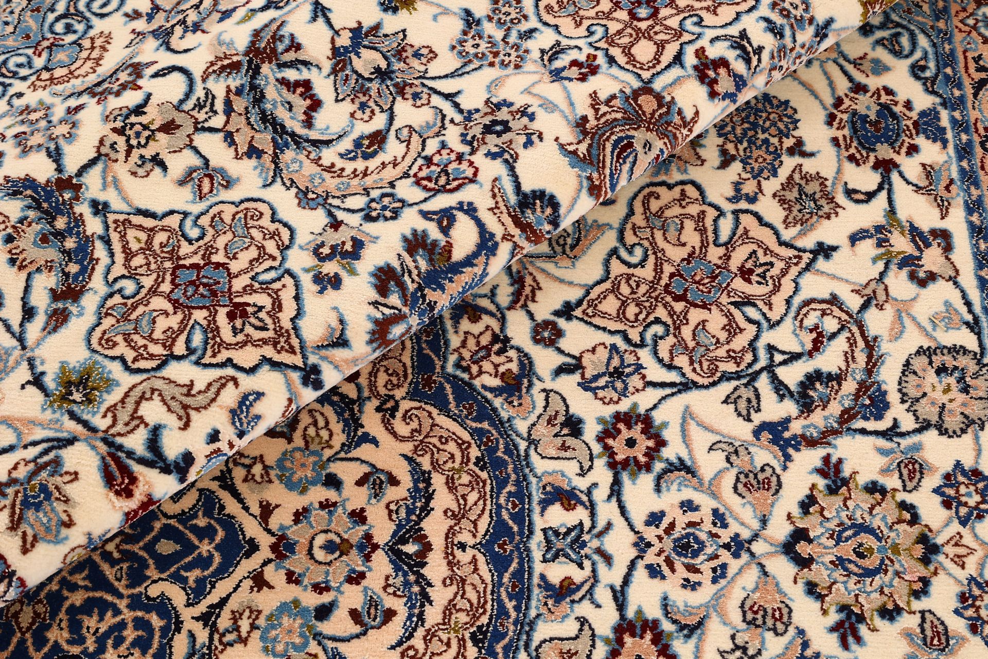 Hand-Knotted Nain Persian Rug, 204 × 321 cm, Wool & Silk - Image 9