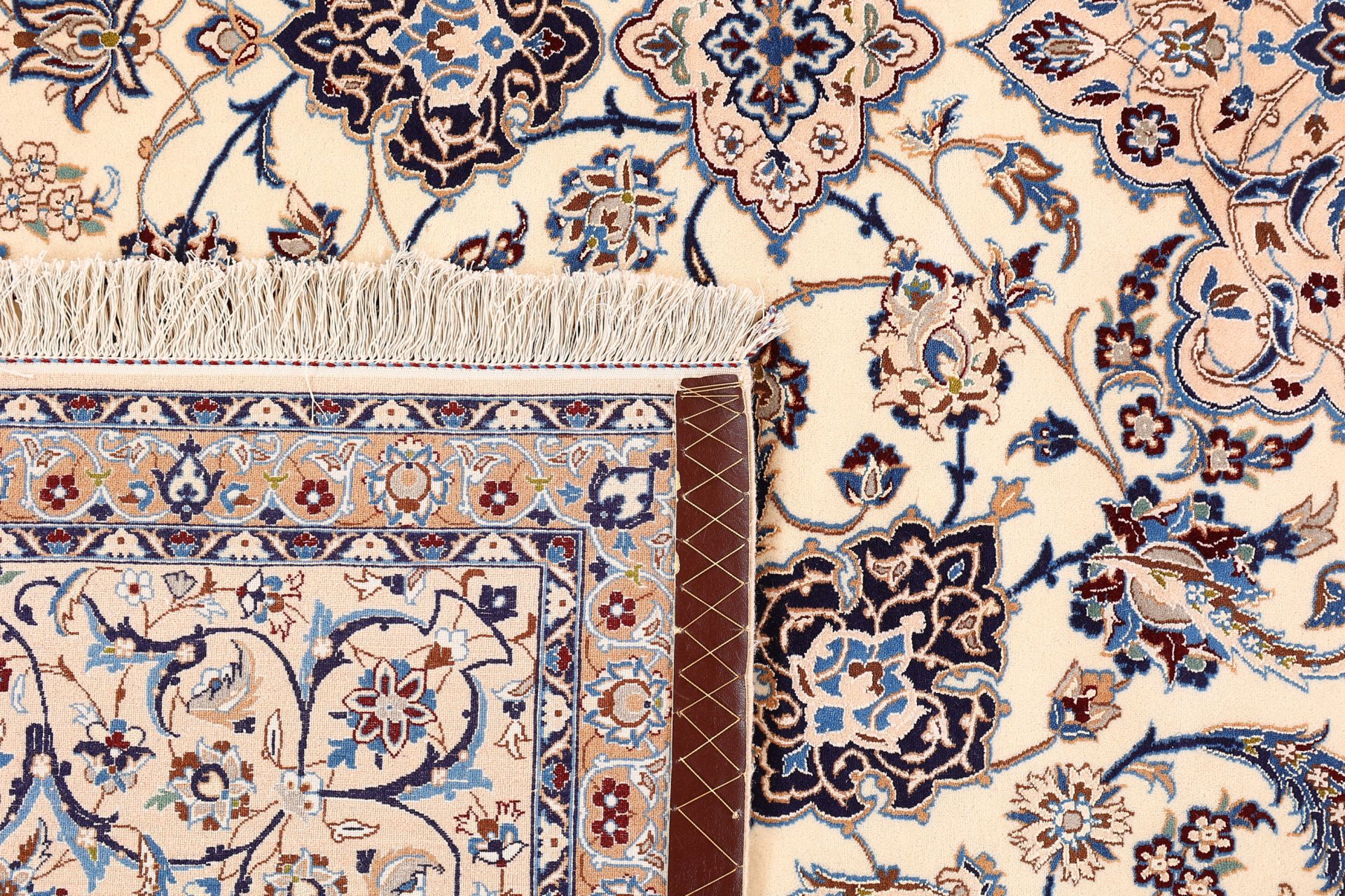 Nain Persian Rug 224 × 317 cm in Wool & Silk, hand-knotted - Image 8