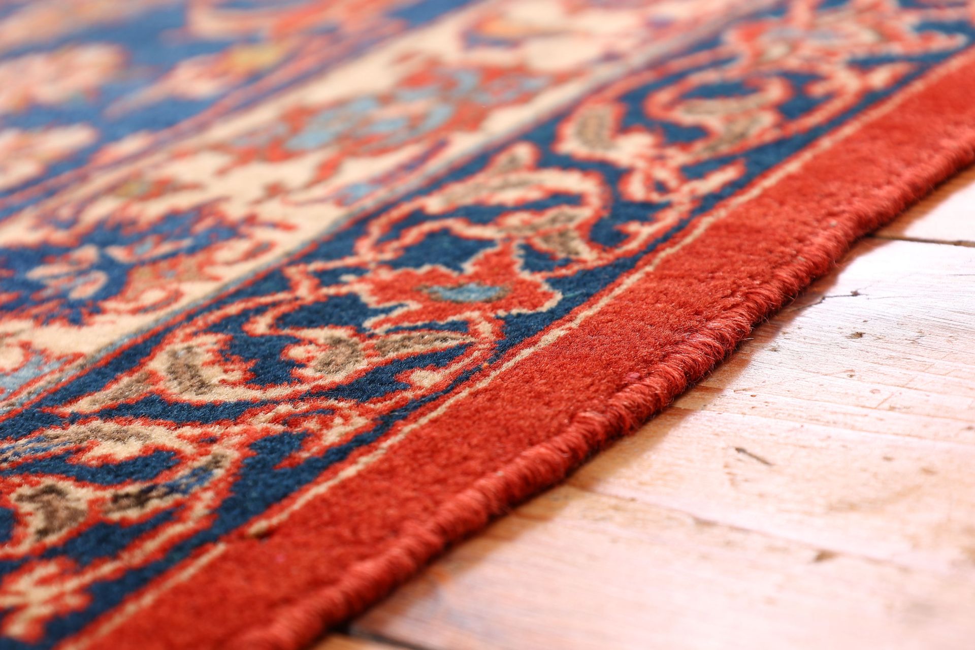 Isfahan Persian Rug 309 × 405 cm in Wool, hand-knotted - Image 6